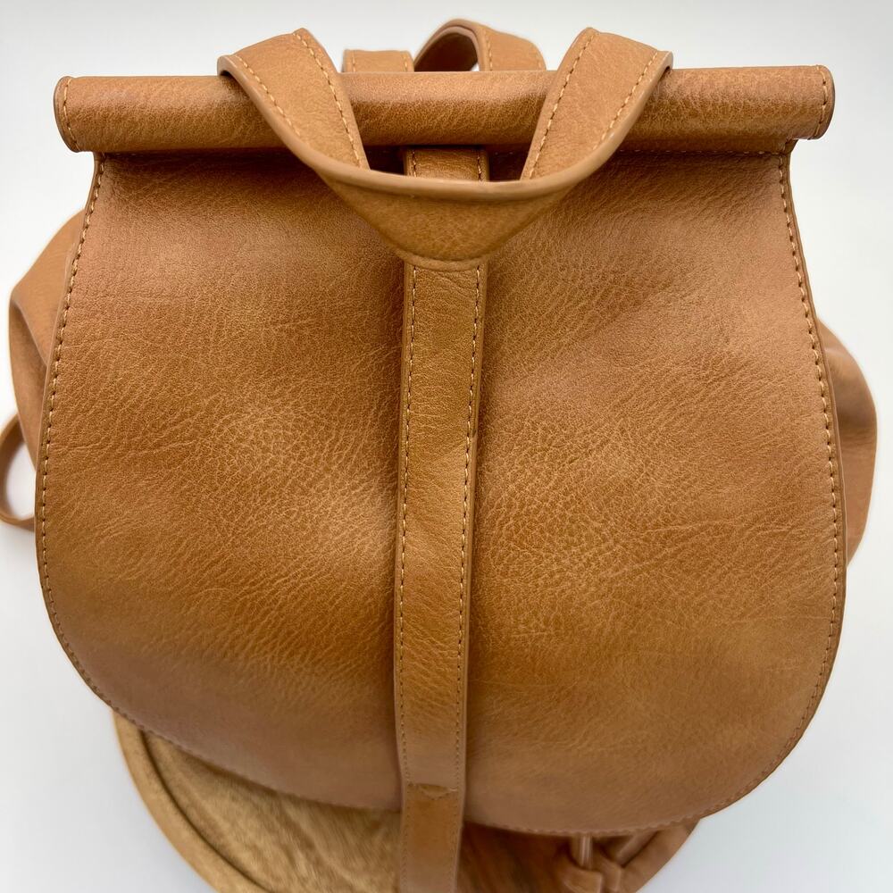 Antik Kraft Stephanie Backpack Tan Vegan Leather Bucket Crossbody Bag Top Handle - Picture 15 of 15